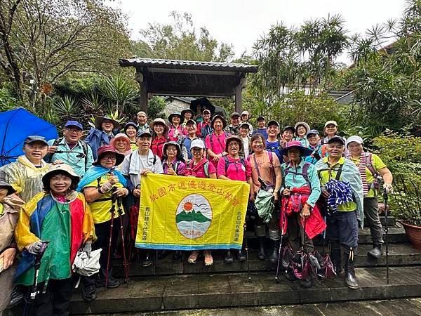 新北石碇區。烏塗溪步道。