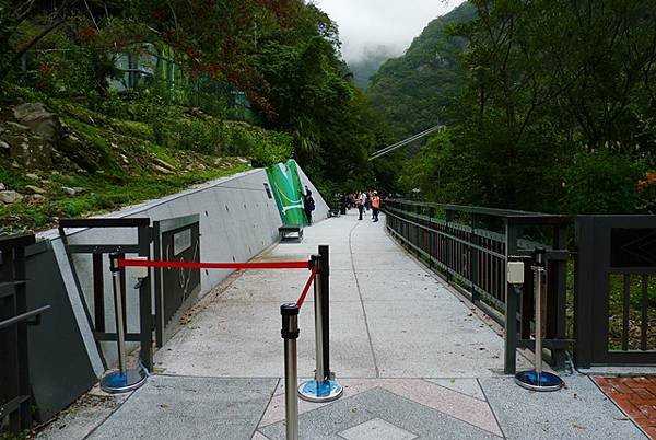 太魯閣布洛灣全新景點  山月吊橋  全臺灣跨深比最大吊橋