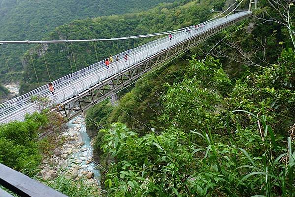 太魯閣布洛灣全新景點  山月吊橋  全臺灣跨深比最大吊橋