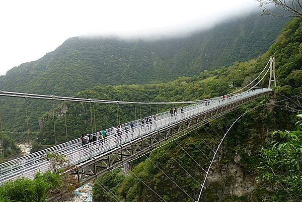 太魯閣布洛灣全新景點  山月吊橋  全臺灣跨深比最大吊橋