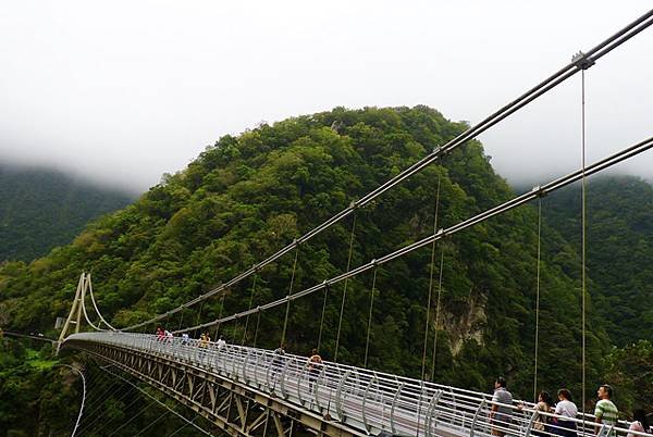 太魯閣布洛灣全新景點  山月吊橋  全臺灣跨深比最大吊橋