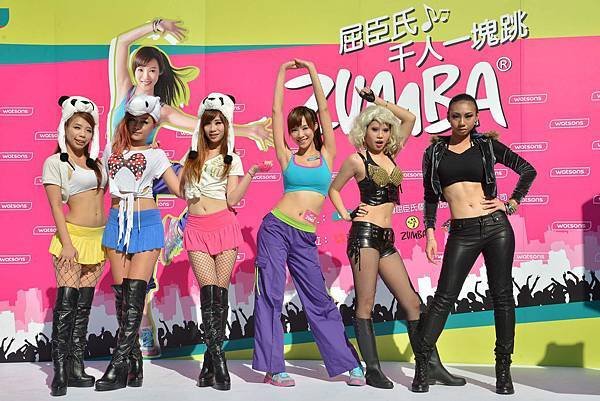 當紅圓仔跳ZUMBA® 馬甲辣妹低溫露腰擺臀瘋搶千元紅包