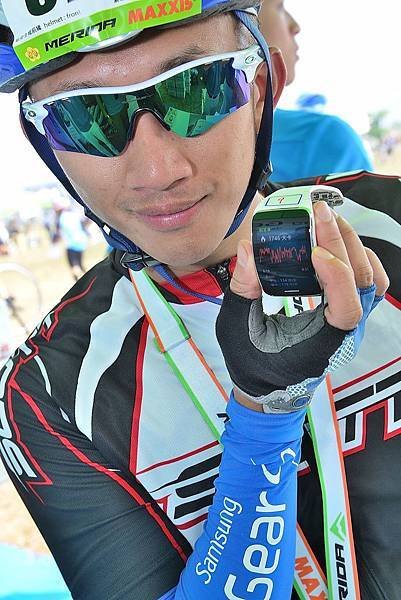 Samsung Gear S內建GPS及Here Map，可針對車友騎乘狀況，即時定位目前所在位置，並在出發前規劃行駛路程，提供最適的建議路線
