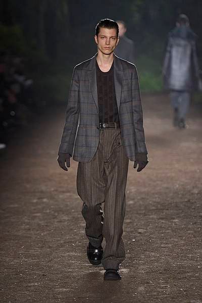 4. Ermenegildo Zegna Couture AW15 look 14