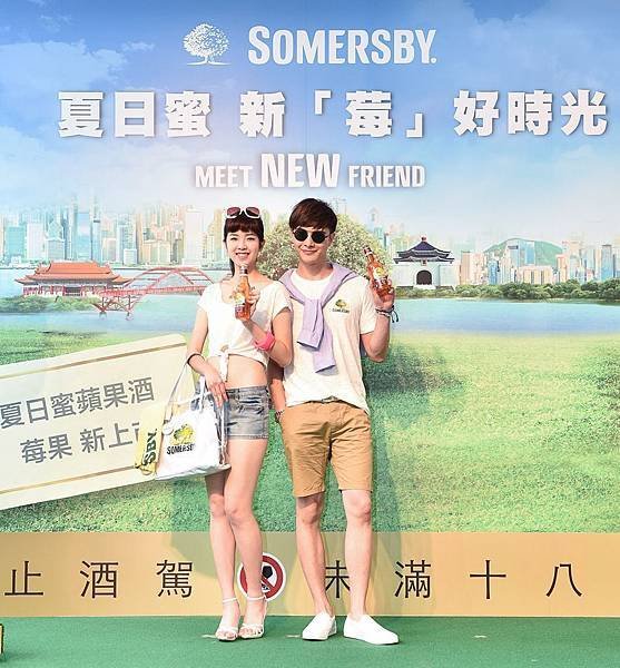 影壇發電機謝佳見化身愛情導師，分享偶爾創造小驚喜、小酌夏日蜜感受浪漫，簡單就能讓戀情加分常保鮮。