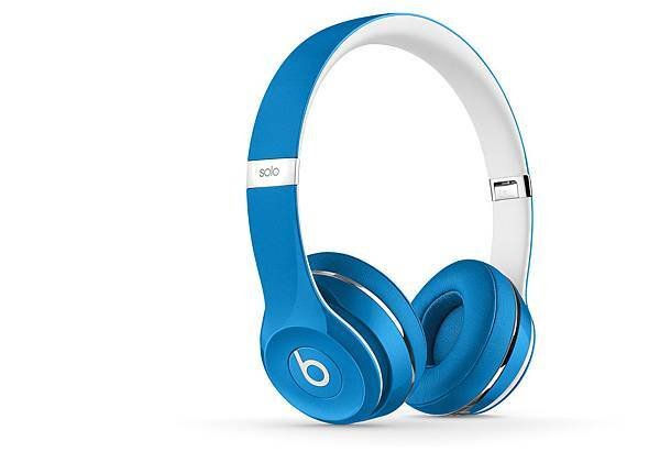 BeatsSolo2-Luxe-Blue-zoom-thrqtrlft
