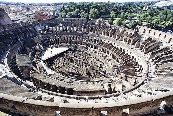 01_Tod-s_For_Colosseum_view_01