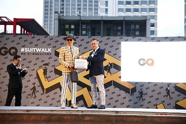 GQ國際中文版總編輯杜祖業頒發總編輯特別獎