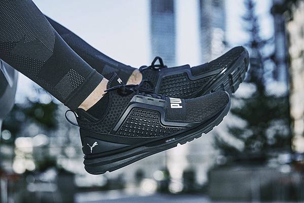 PUMA IGNITE Limitless NT$3,980 (經典黑)