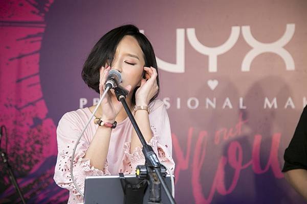 NYX Professional Makeup Luv out loud真本色大聲愛演唱佳賓法蘭黛主唱 法蘭