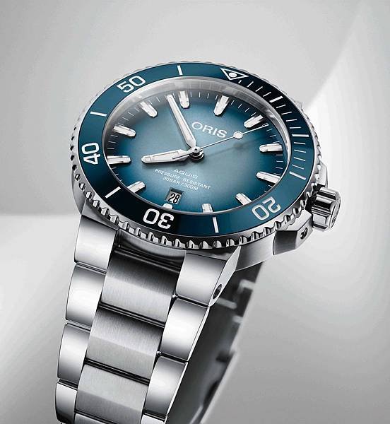 Oris 貝加爾湖限量錶情境圖 (3).jpg