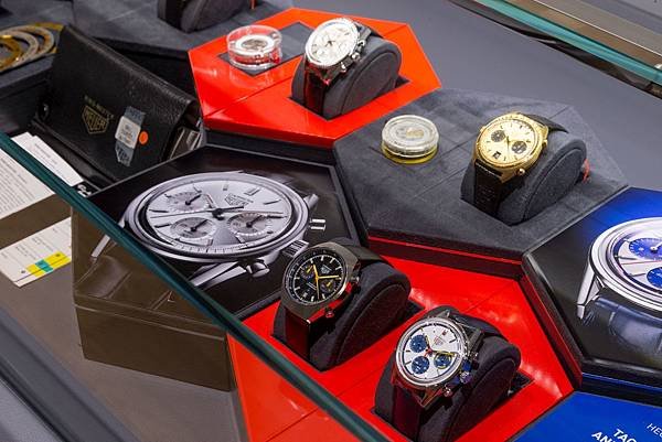 瑞士精品鐘錶品牌TAG Heuer泰格豪雅自1860年創立以來，始終堅持創新精神與突破框架的熱情，造就許多經典時計。.jpg