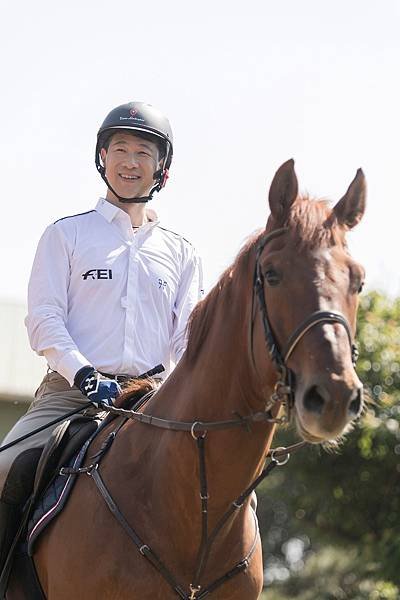 FEI國際馬術總會副會長黃啟芳Jack Huang 首位榮登國際馬術華人專訪(3).jpeg