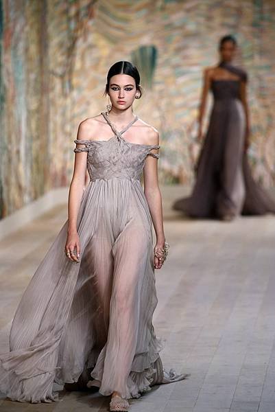 Christian Dior Haute Couture FW21 -3.jpeg