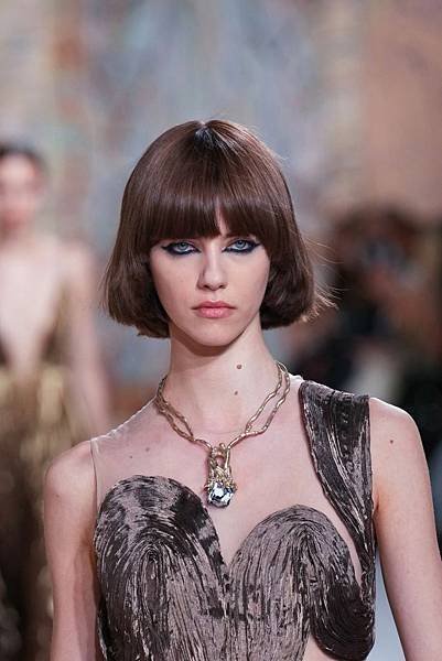 Christian Dior Haute Couture FW21 -1.jpeg