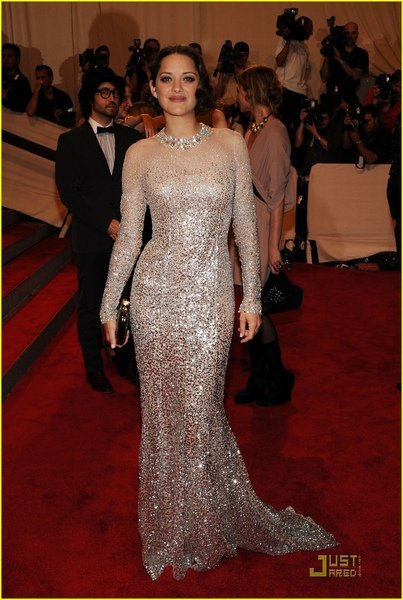 marion-cotillard-met-ball-2010-07.jpg