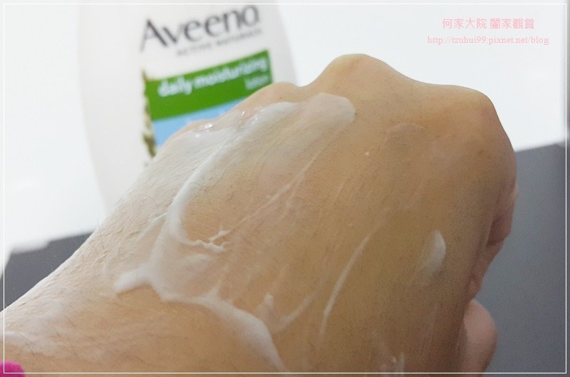 AVEENO艾惟諾燕麥水感保濕乳 12.jpg