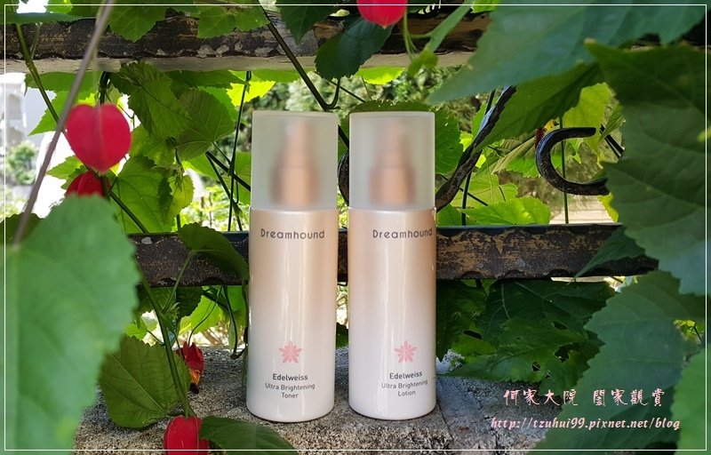 Dreamhound朵芮迷雪絨花光綻煥白系列之化妝水&amp;乳液 07.jpg