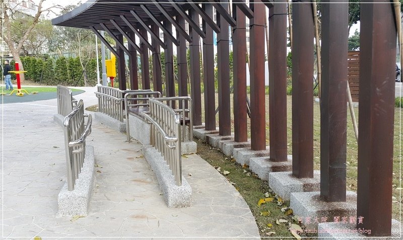 新北林口興林口公園(特色溜滑梯人工草皮沙坑共融公園) 05.jpg