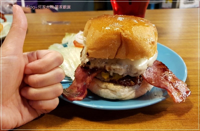 D&amp;G Burger美式漢堡店(林口老街舊街美食+林口好吃漢堡推薦+手打漢堡肉) 27.jpg