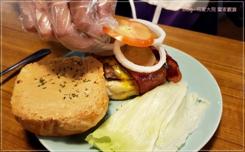 D&amp;G Burger美式漢堡店(林口老街舊街美食+林口好吃漢堡推薦+手打漢堡肉) 28.jpg