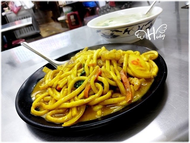 基隆不只有彩色屋還有螢光黃-張仙燴飯