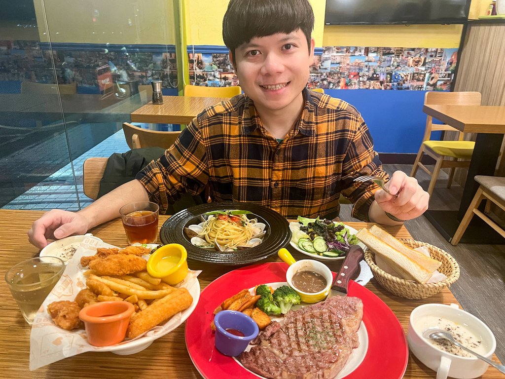 【美食】威尼斯義大利餐廳，在地老字號的美味，豐富沙拉自助吧！