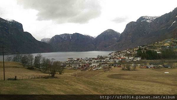 蓋羅(Geilo)--佛拉姆(Flam)沿途景色