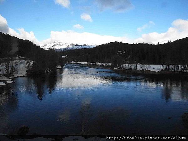 蓋羅(Geilo)--佛拉姆(Flam)沿途景色