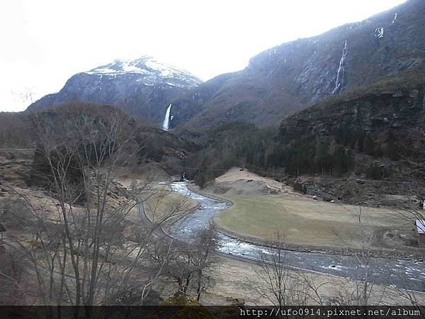 佛拉姆(Flam) +++峽灣森林火車(挪威縮影)+++麥爾達(Myrdal)沿途景色