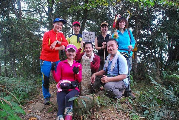 20141130仙山縱走神桌山【台南南青】 0052.jpg