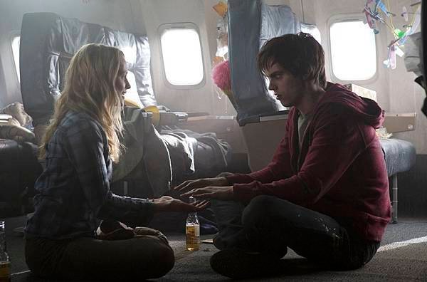 warm-bodies-teresa-palmer-nicholas-hoult