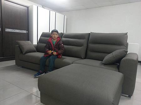 full view james sofa.jpg