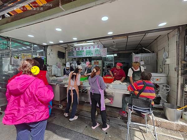 【台北信義區】極品光復素食包子店：十餘款口味的大個頭素食包子