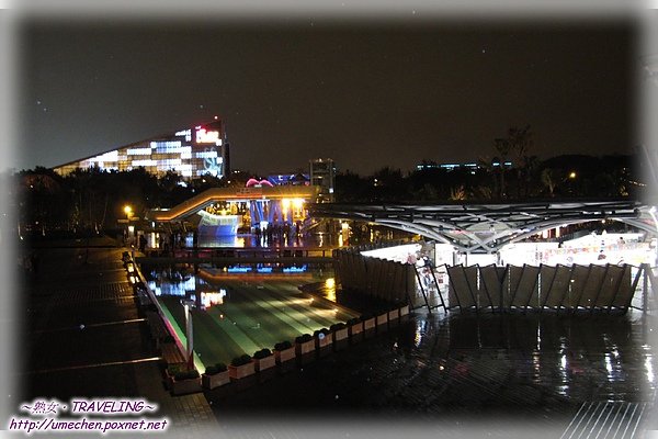 風味館-雨中夜景-1.jpg