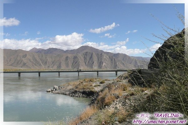 曲水大橋-雅魯藏布江和拉薩河在此匯流.jpg