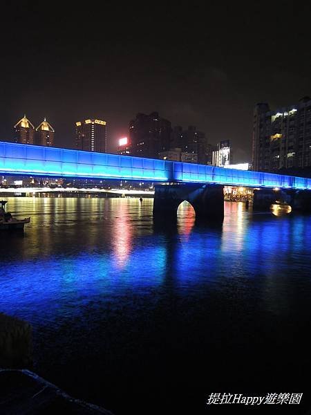 高雄真愛碼頭_夜景 (8).jpg