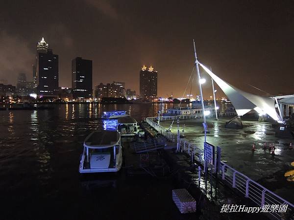 高雄真愛碼頭_夜景 (11).jpg