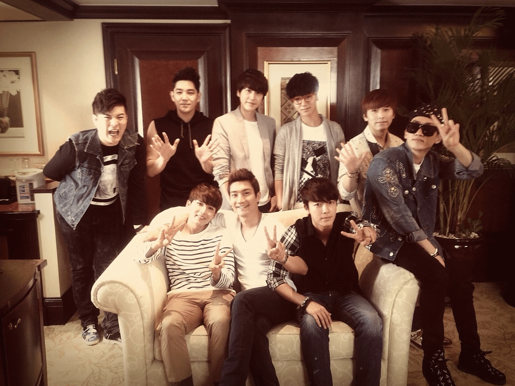 SJ&apos;s Super Hangout中，兄弟間的好感情，可是真真切切滴感受到了呢!
