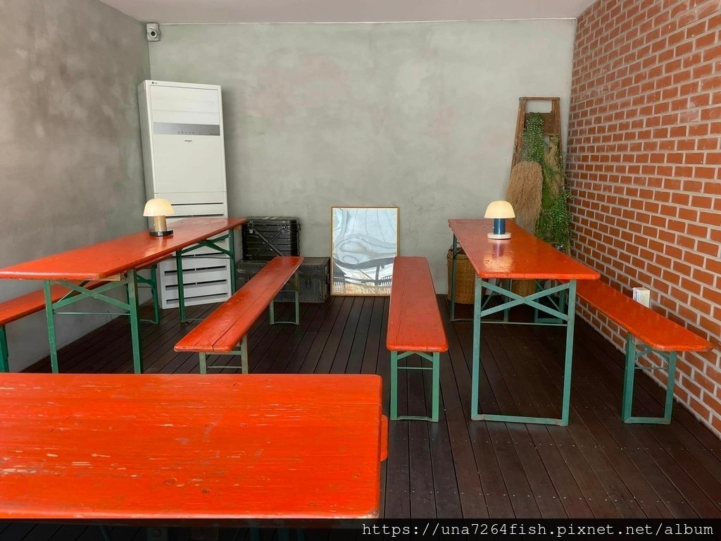 ☆地鐵2號線-建大入口站○低調溫馨衣櫥咖啡廳★ Cafe A