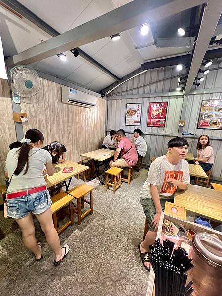 屋台拉麵必吃➤赤麵廠 レッドラーメン︱寵物友善店家︱桃園藝文