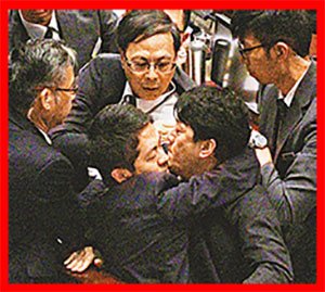 25許智峯11
