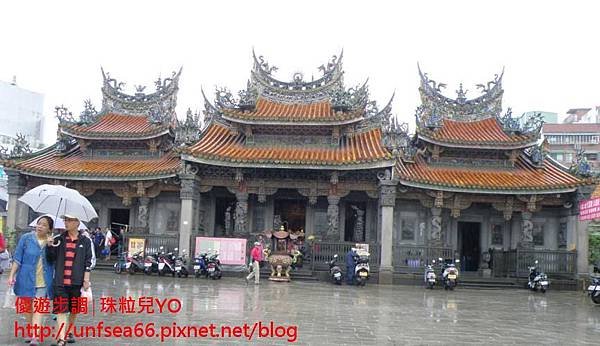 image001_YoYoTempo_雨中的三峽祖師廟.jpg