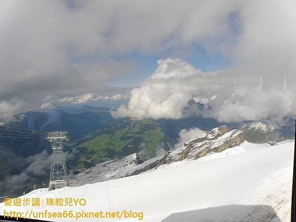 image167_YoYoTempo_瑞士TITLIS鐵力士山纜車賞雪趣.jpg