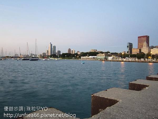 image033_YoYoTempo_芝加哥位於密西根湖畔(Lake Michigan)之日出.jpg