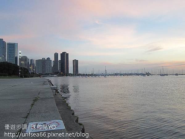 image051_YoYoTempo_芝加哥位於密西根湖畔(Lake Michigan)之日出.jpg