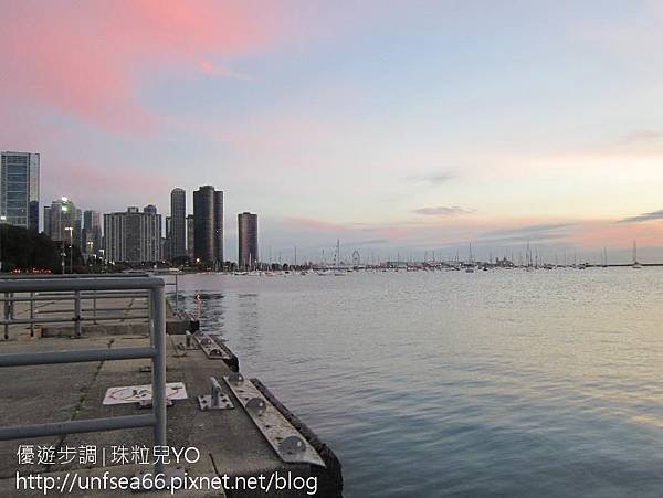 image041_YoYoTempo_芝加哥位於密西根湖畔(Lake Michigan)之日出.jpg