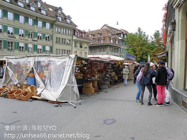 image539_YoYoTempo_【瑞士旅遊景點】走在伯恩的街道~探索時鐘塔與雕像等古蹟文物.jpg