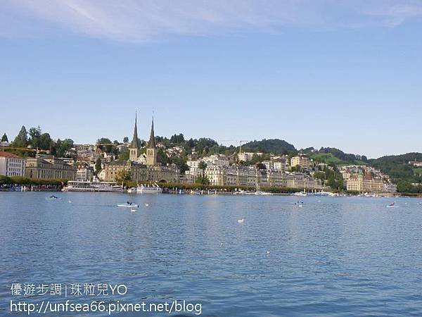 image013_YoYoTempo_【瑞士旅遊景點】瑞士琉森湖 (Lake Lucerne)之水岸景觀.jpg