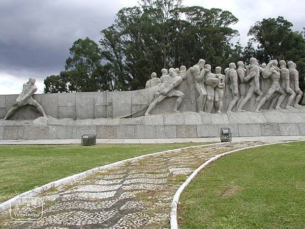 image007_YoYoTempo優遊步調_【巴西旅遊景點】班代蘭蒂斯紀念雕像Monument to the Bandeiras｜伊比拉布埃拉公園.jpg